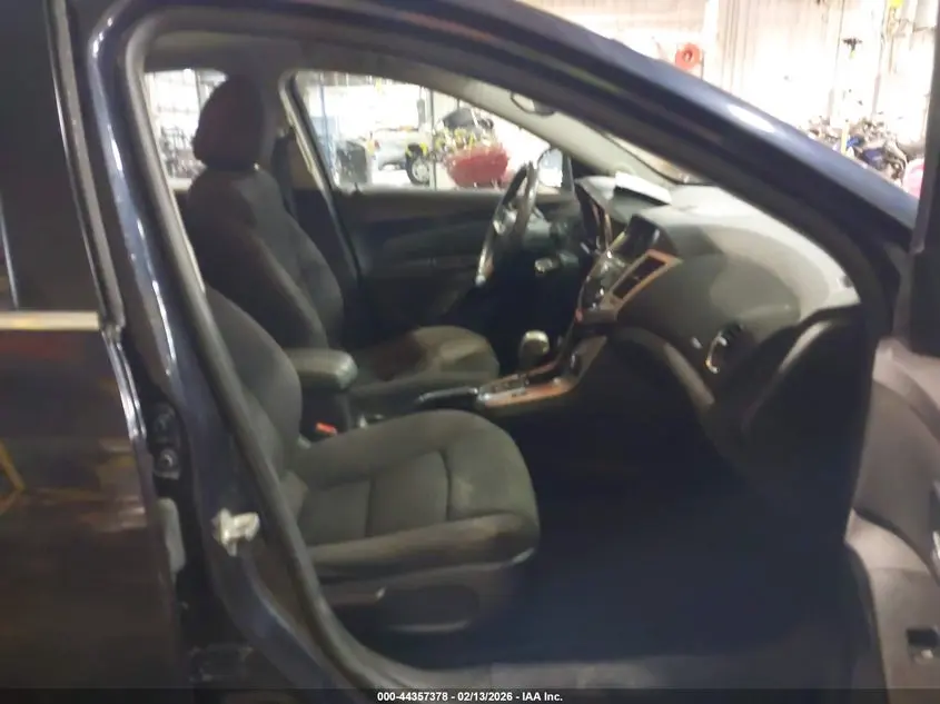 2013 CHEVROLET CRUZE 1LT AUTO