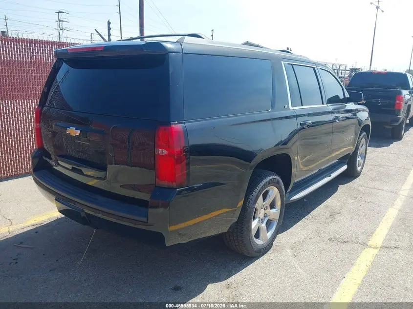 2017 CHEVROLET SUBURBAN LT