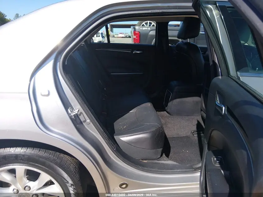 2015 CHRYSLER 300 LIMITED