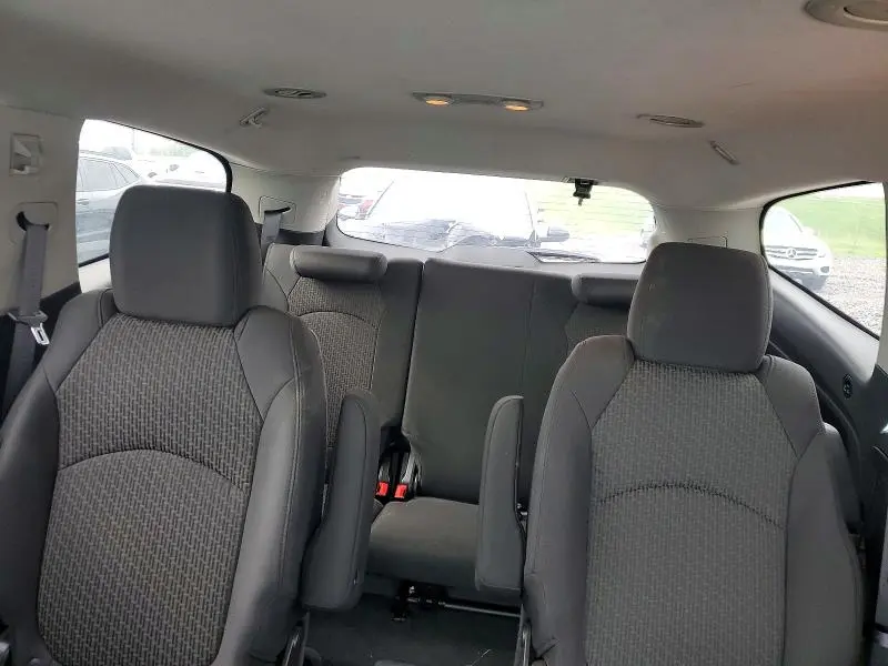 2012 CHEVROLET TRAVERSE LT  
