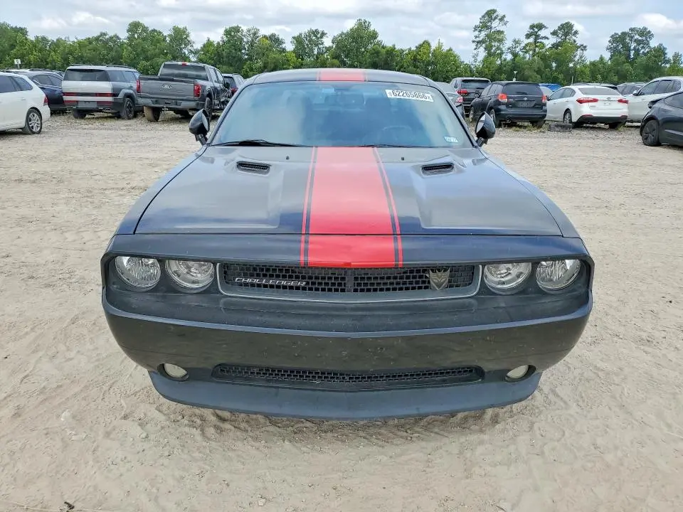 2013 DODGE CHALLENGER SXT  