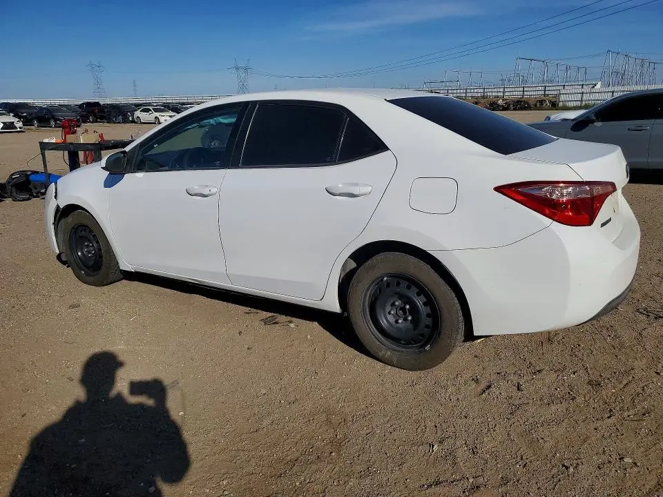 2017 TOYOTA COROLLA LE  
