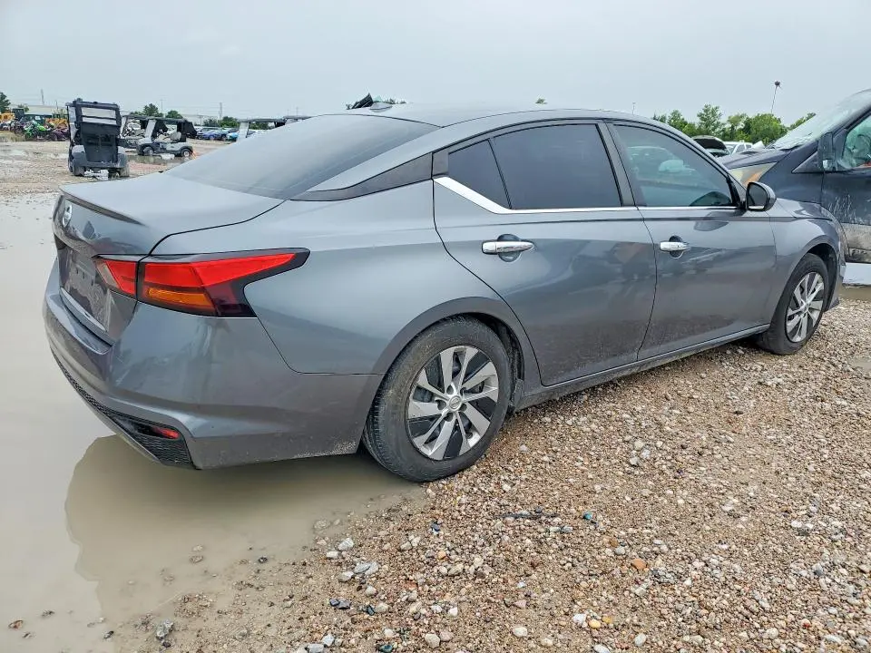 2019 NISSAN ALTIMA S  