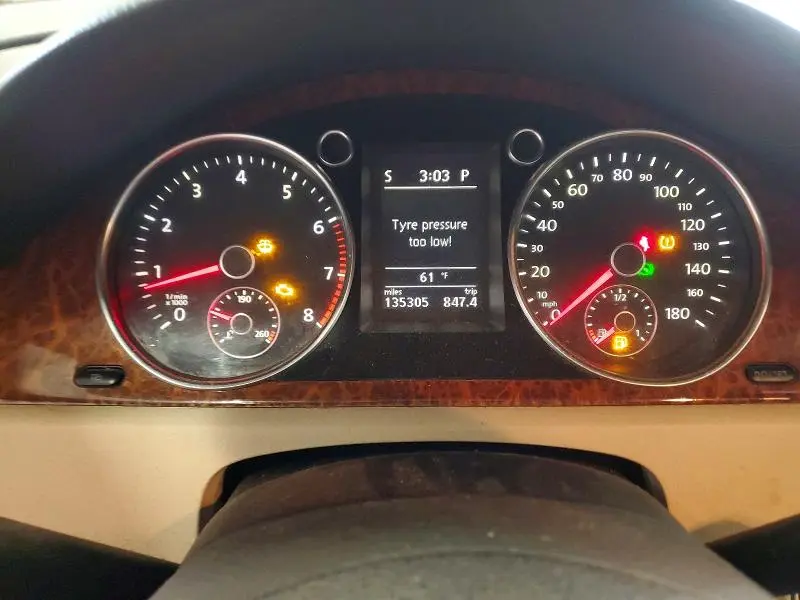 2011 VOLKSWAGEN CC LUXURY  
