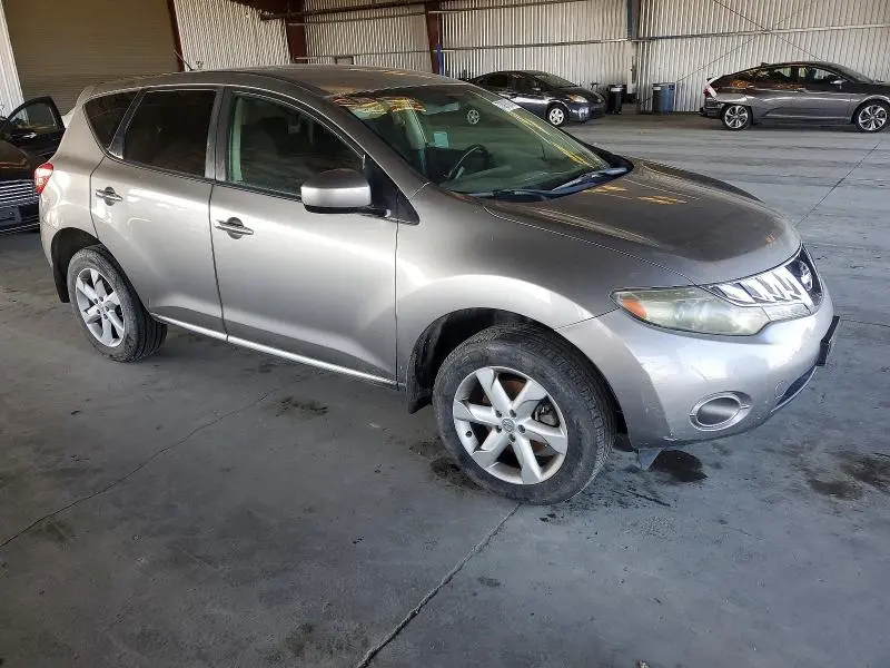 2010 NISSAN MURANO S  