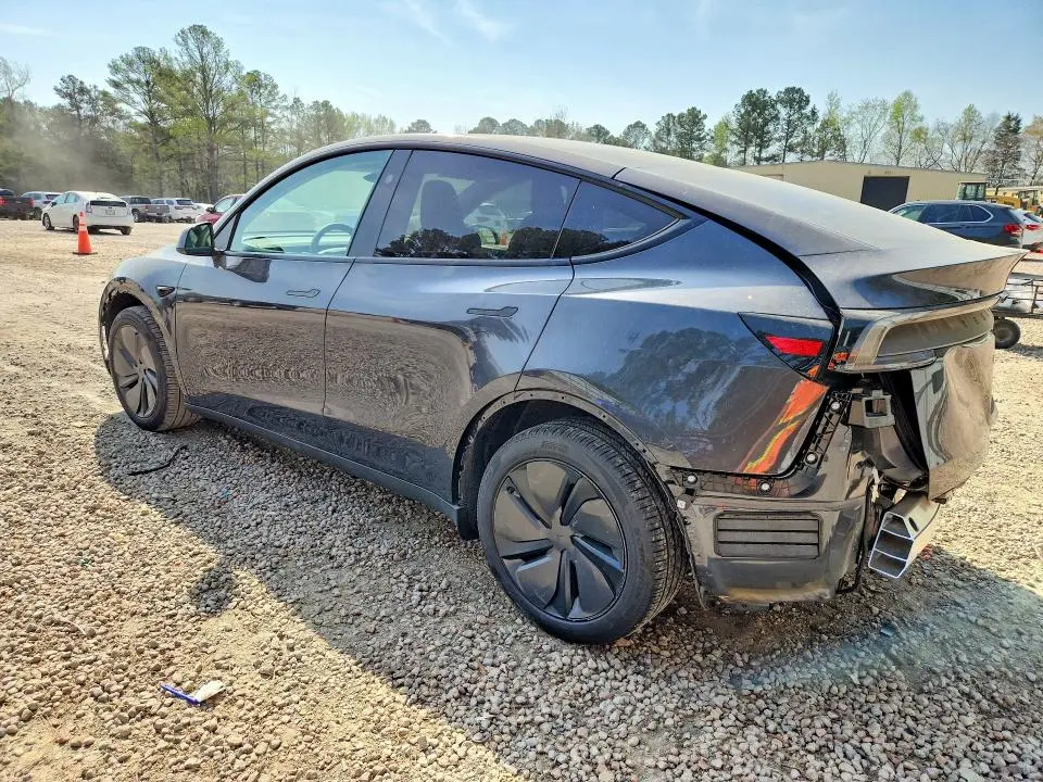 2026 TESLA MODEL Y   