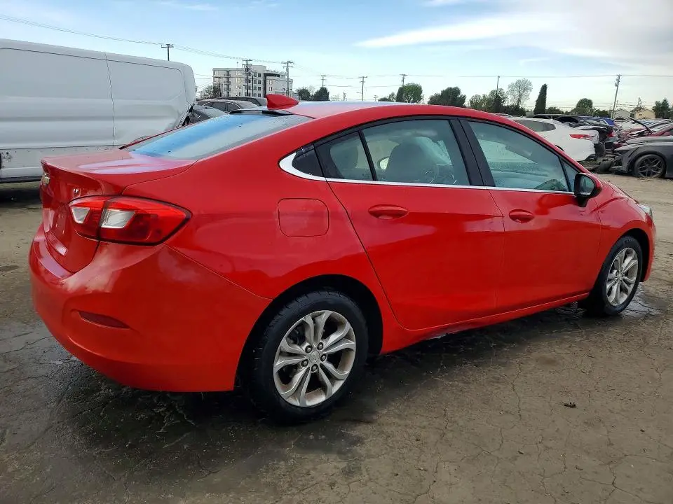 2019 CHEVROLET CRUZE LT  
