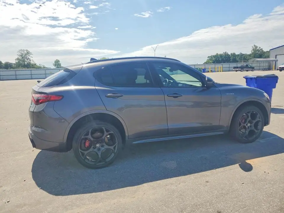 2022 ALFA ROMEO STELVIO TI  