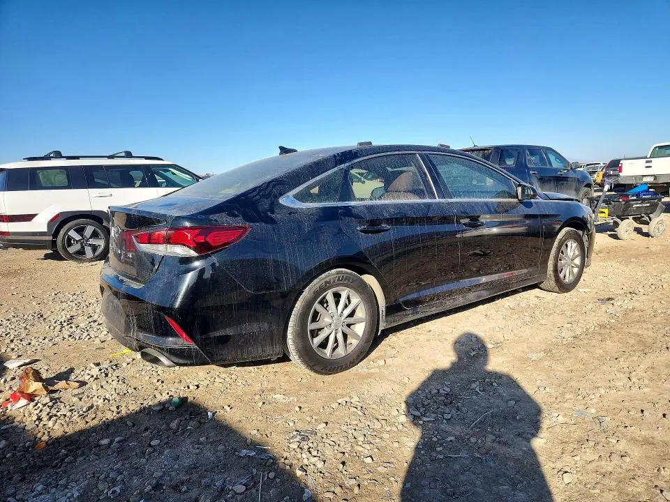 2018 HYUNDAI SONATA SE  