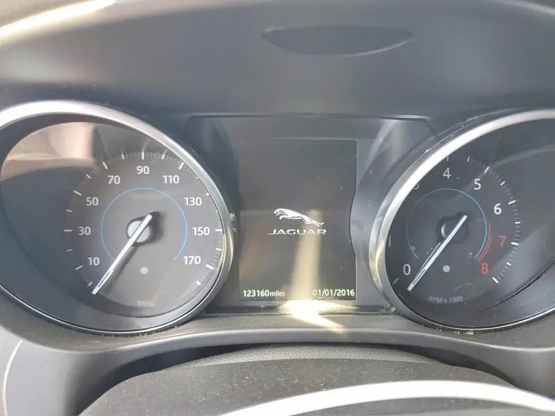 2018 JAGUAR F-PACE PREMIUM  