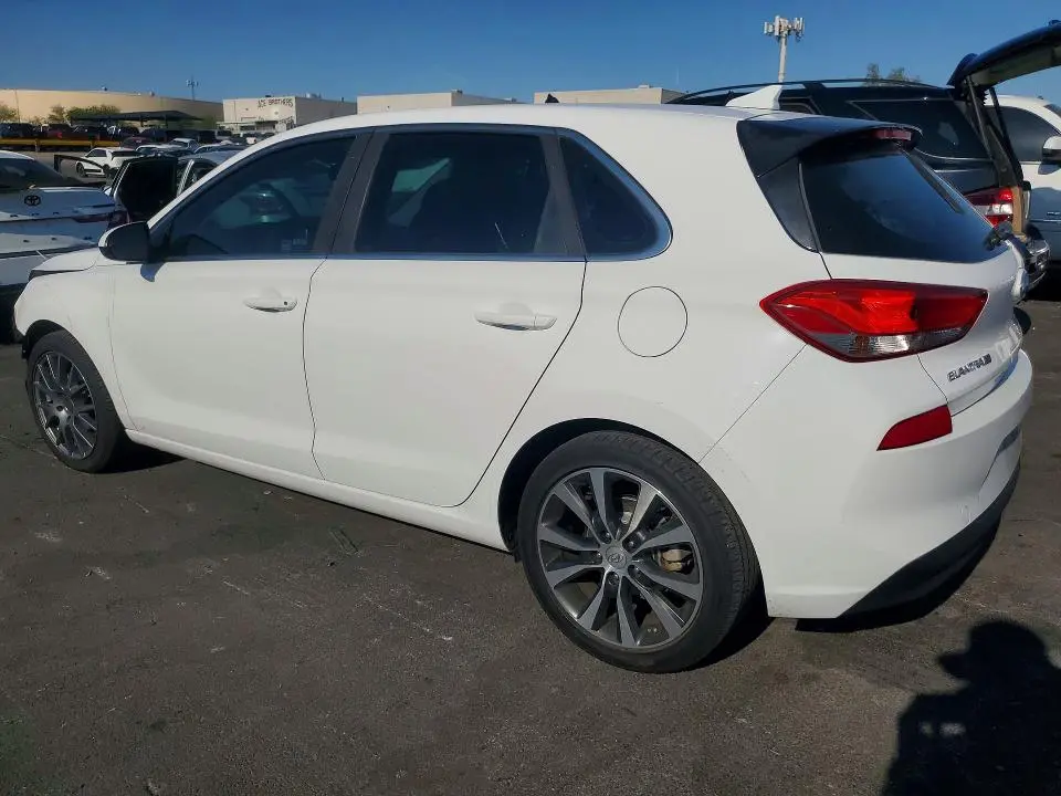 2018 HYUNDAI ELANTRA GT BASE  