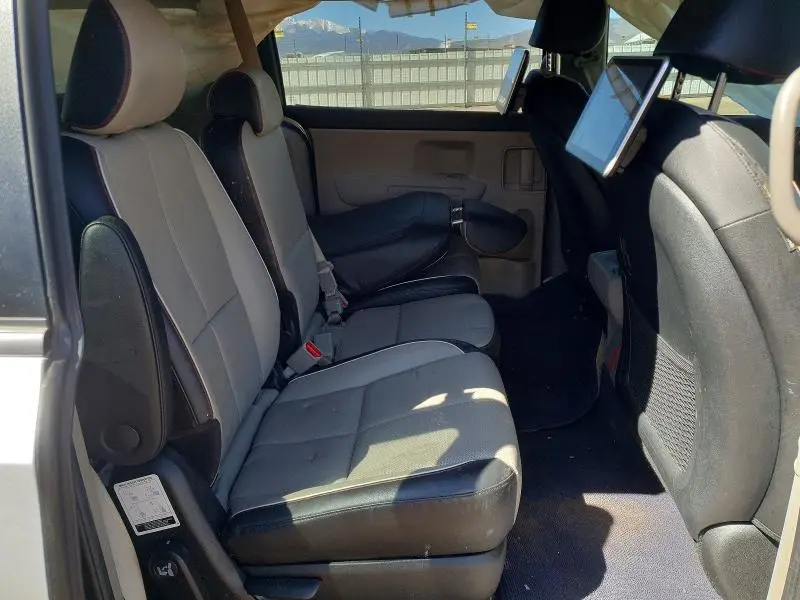 2020 KIA SEDONA EX  