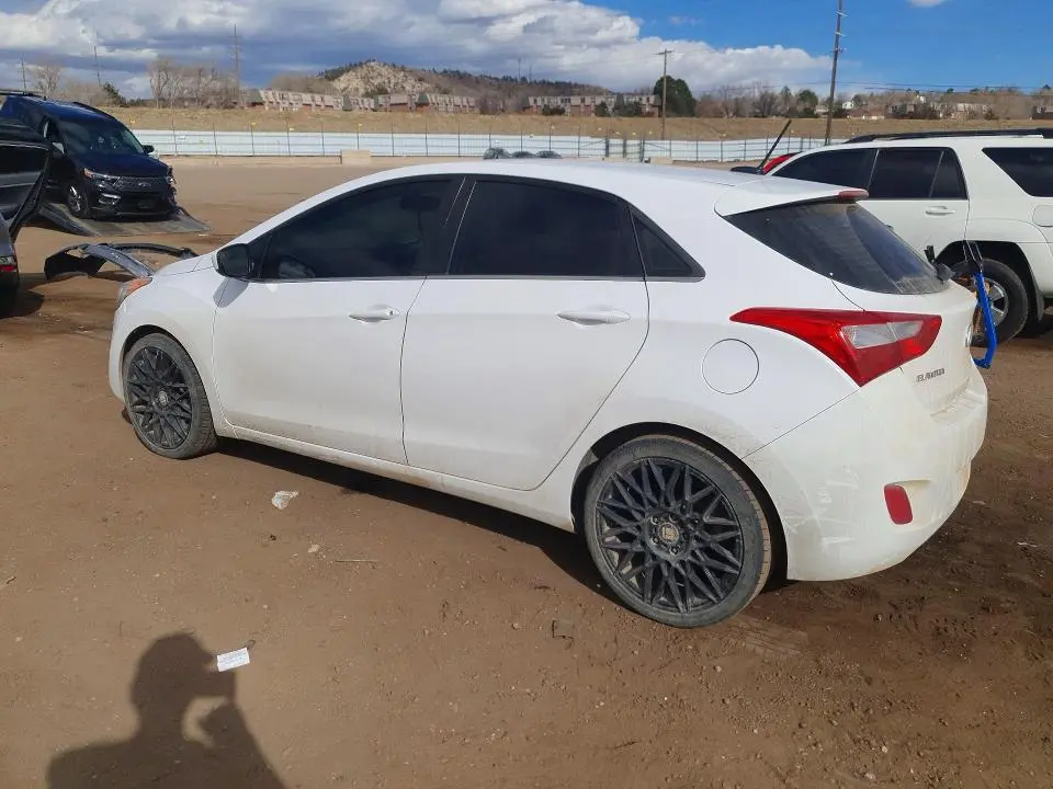 2017 HYUNDAI ELANTRA GT BASE  