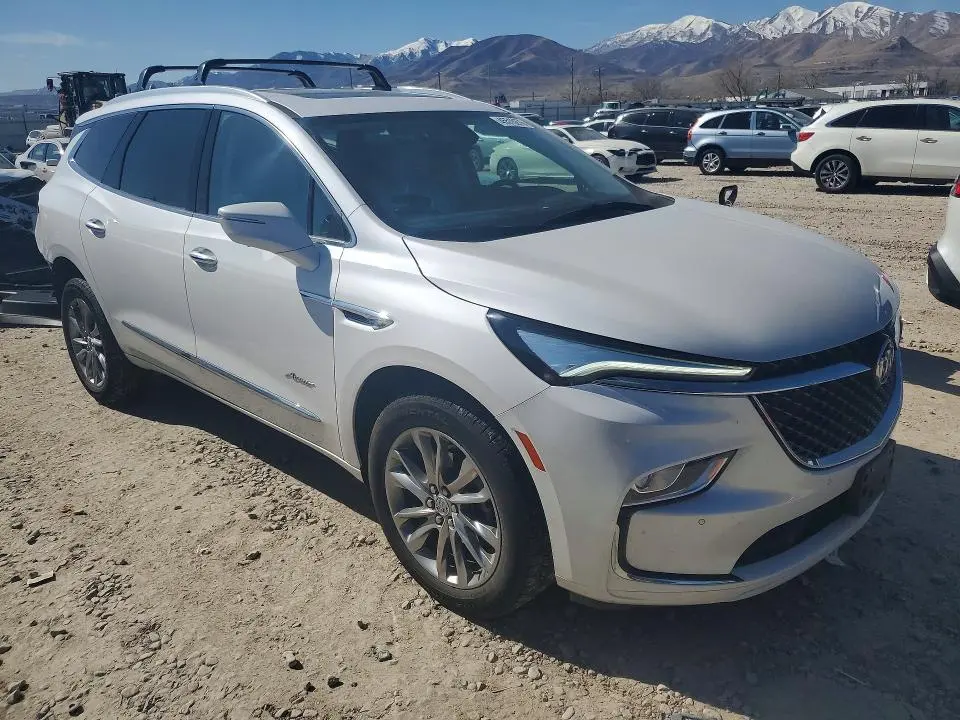 2024 BUICK ENCLAVE AVENIR  