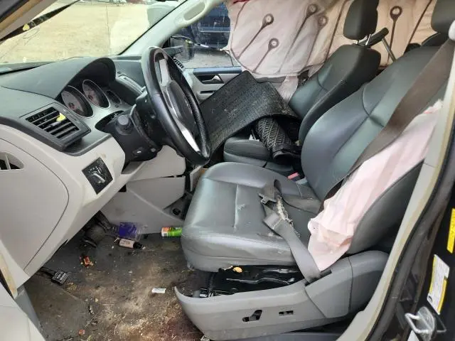 2011 VOLKSWAGEN ROUTAN SE  