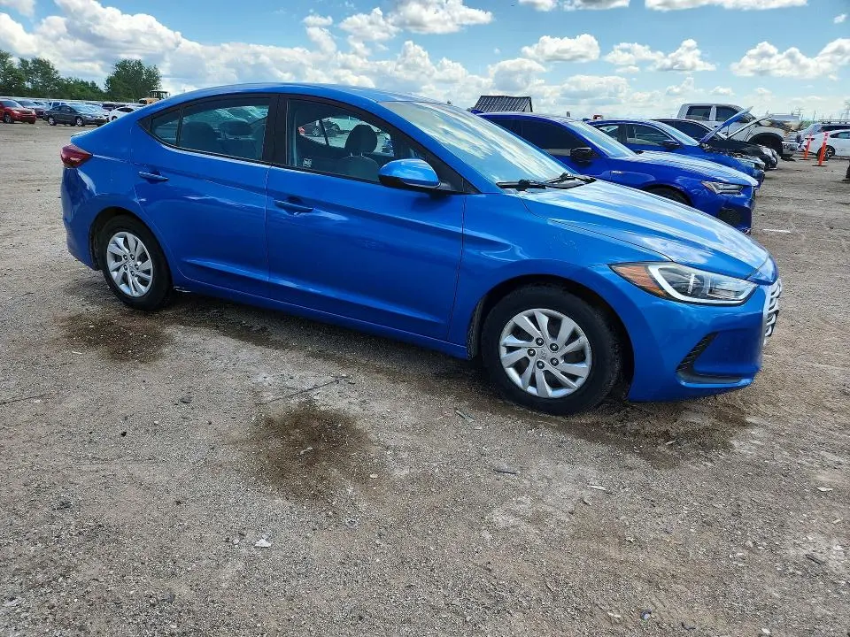 2017 HYUNDAI ELANTRA SE  