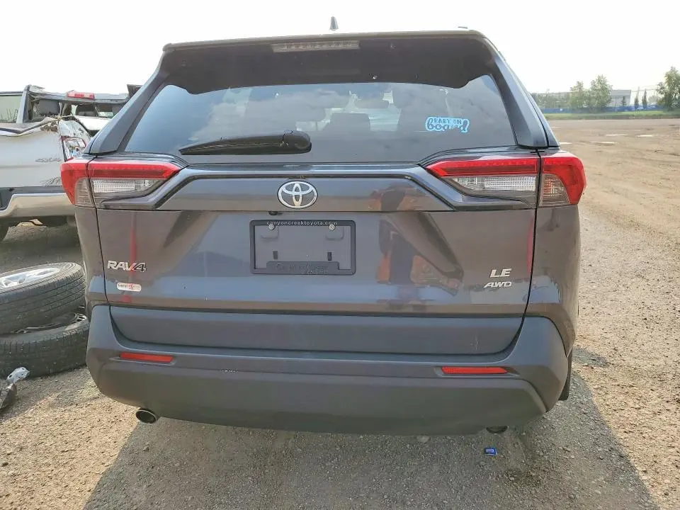 2019 TOYOTA RAV4 LE  