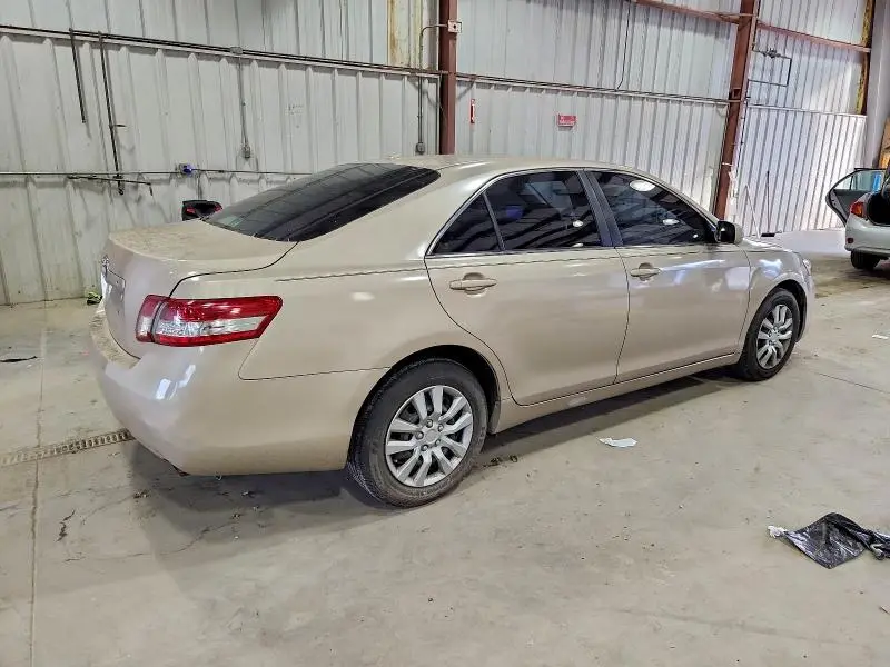 2011 TOYOTA CAMRY BASE  