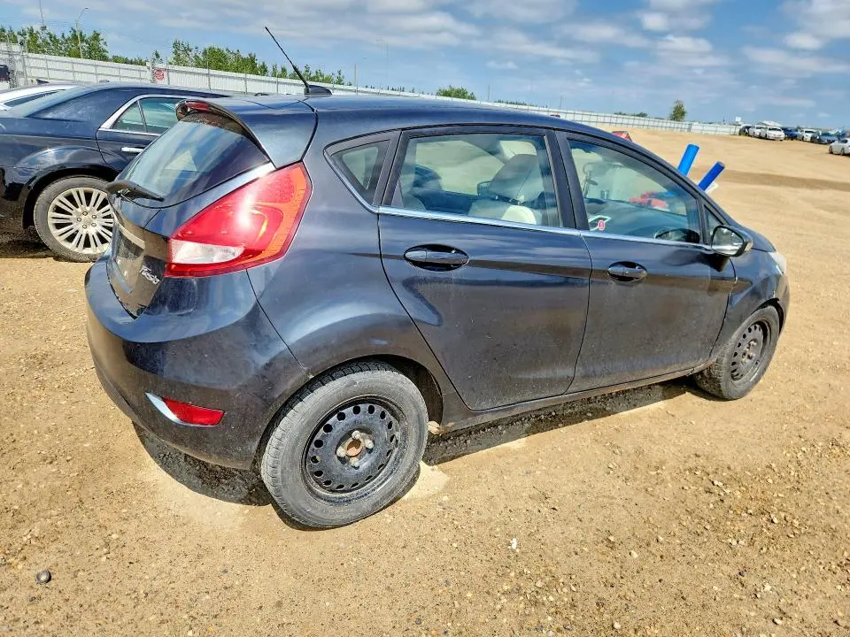 2011 FORD FIESTA SES  