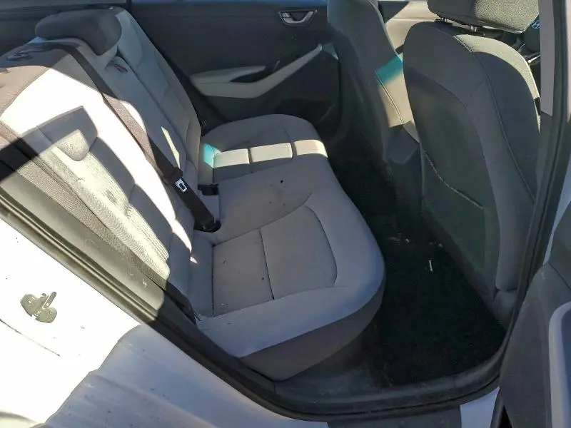 2022 HYUNDAI IONIQ SE  