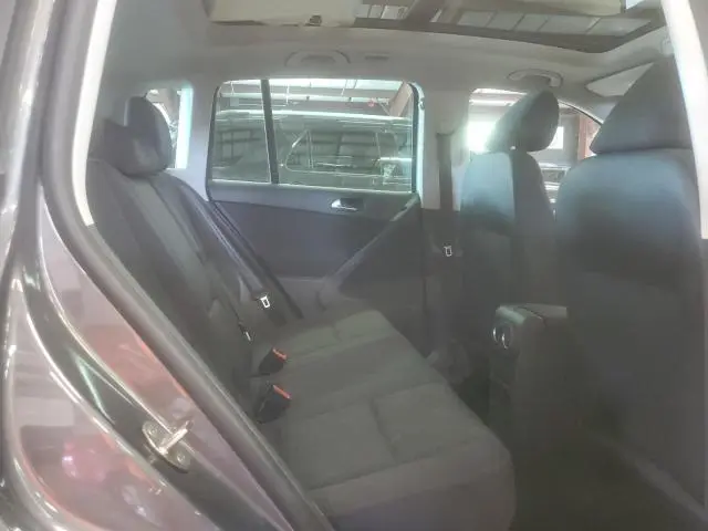 2013 VOLKSWAGEN TIGUAN S
