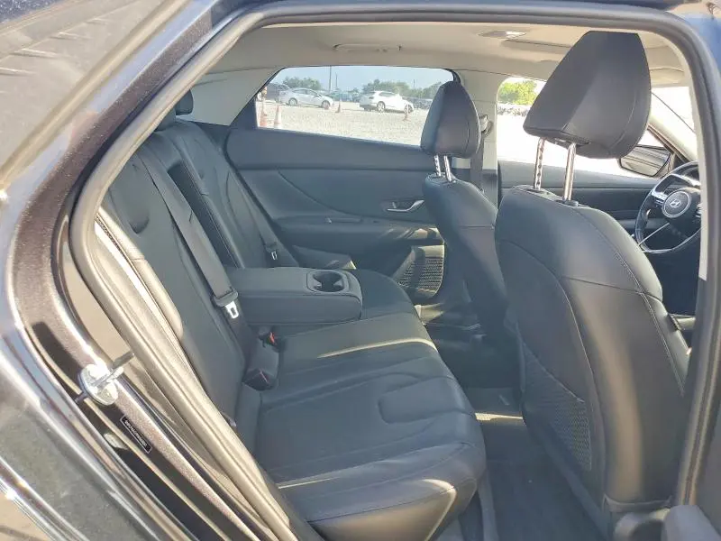 2022 HYUNDAI ELANTRA LIMITED  