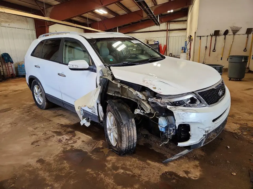 2015 KIA SORENTO LX  