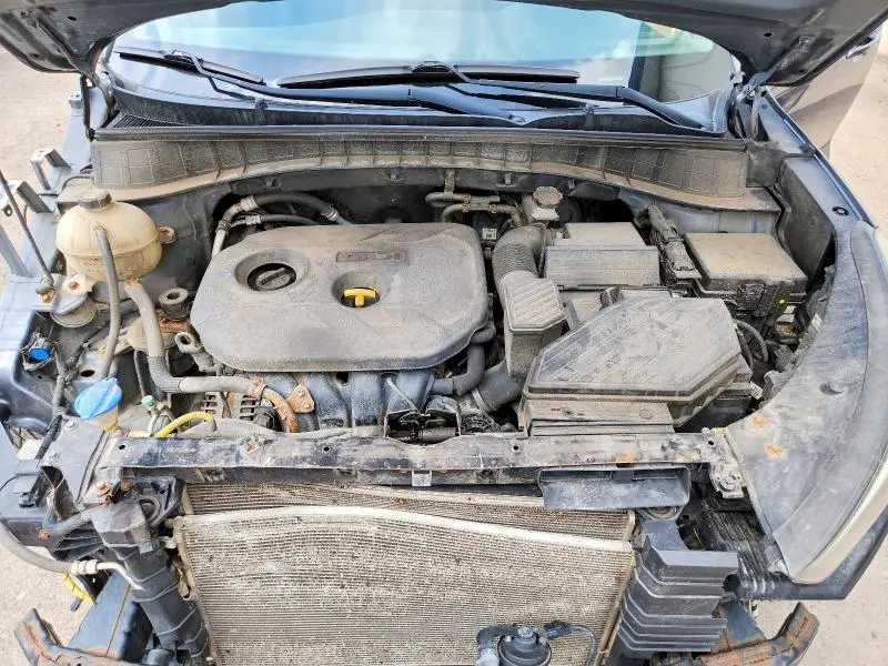 2016 HYUNDAI TUCSON SE  