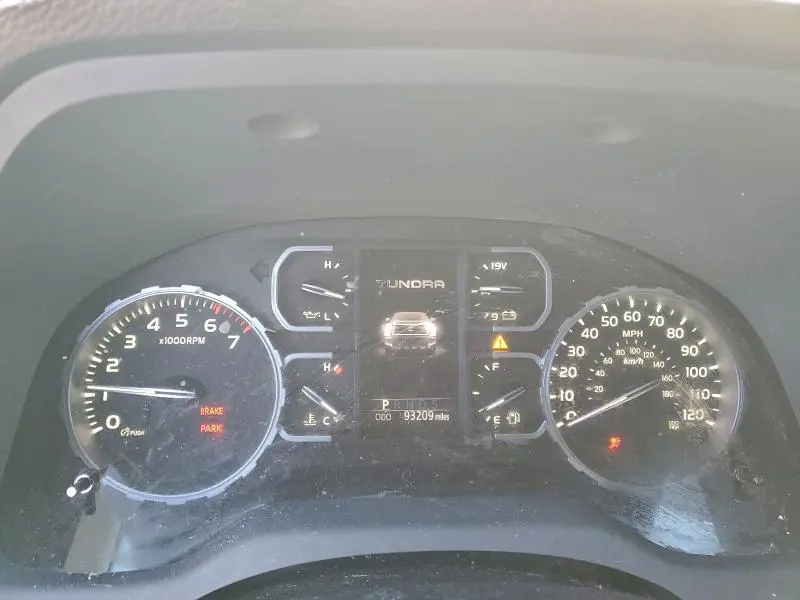 2019 TOYOTA TUNDRA CREWMAX SR5  