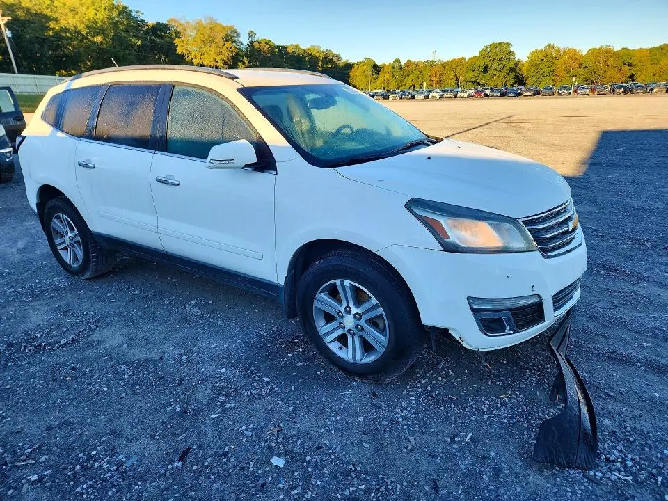 2015 CHEVROLET TRAVERSE LT  