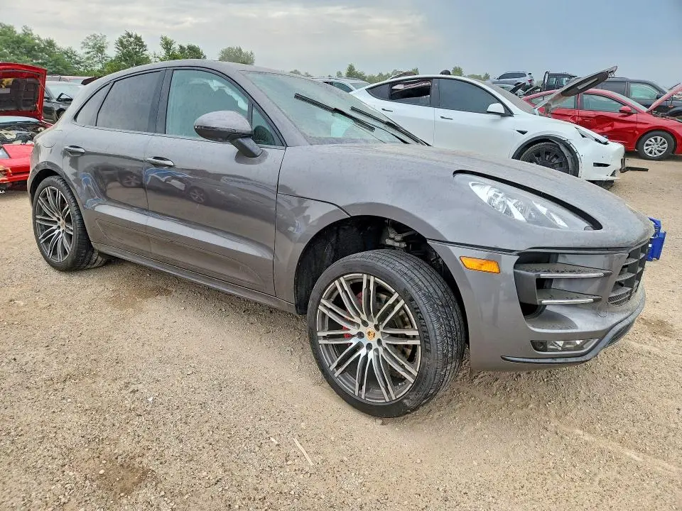 2015 PORSCHE MACAN TURBO  