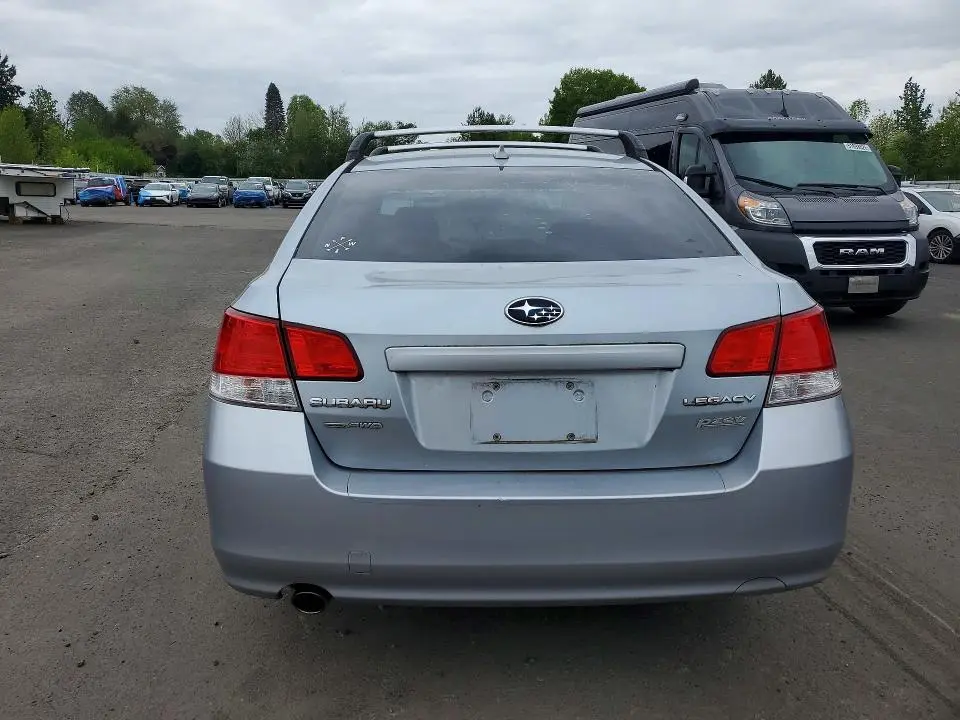 2013 SUBARU LEGACY 2.5I LIMITED  