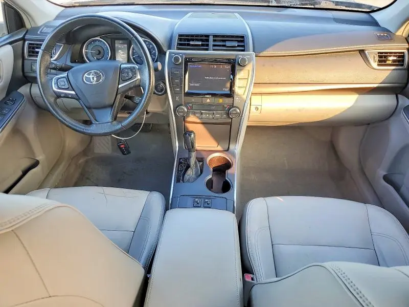 2017 TOYOTA CAMRY XLE  