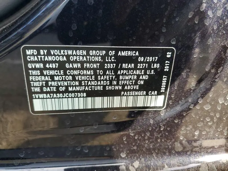 2018 VOLKSWAGEN PASSAT SE  