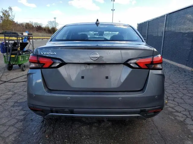 2025 NISSAN VERSA SV  