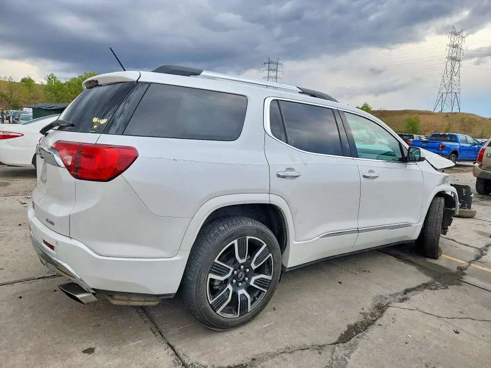 2019 GMC ACADIA DENALI  