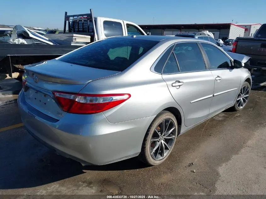 2015 TOYOTA CAMRY XSE