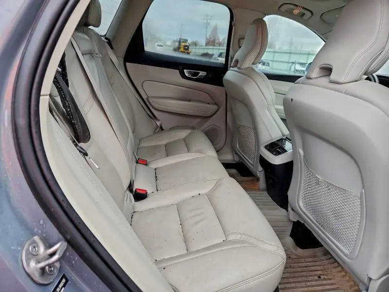 2022 VOLVO XC60 B5 INSCRIPTION  