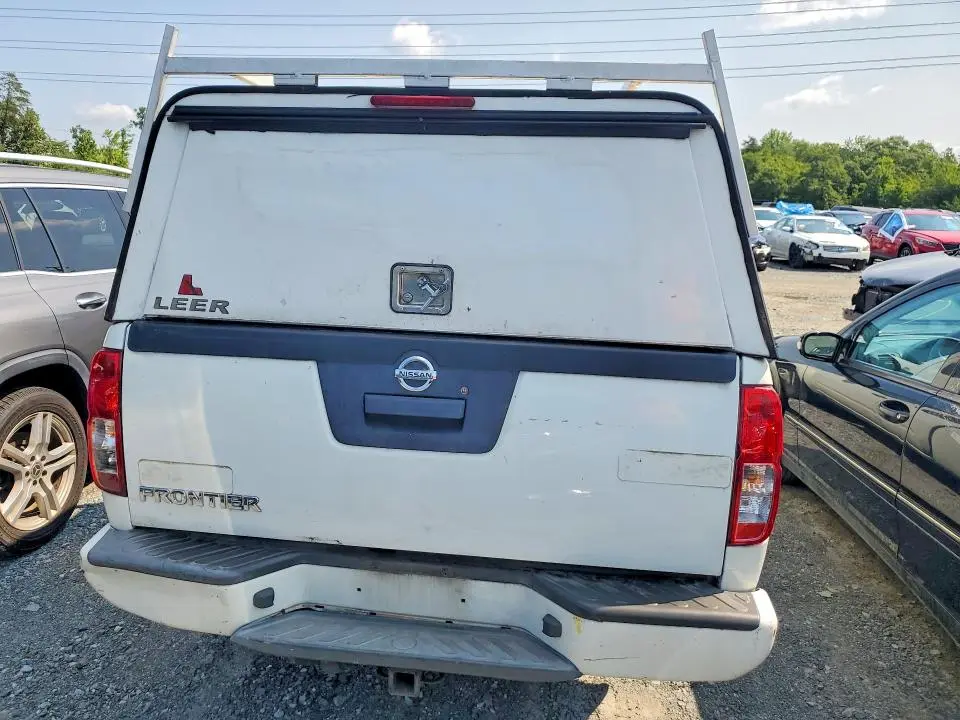 2017 NISSAN FRONTIER S  