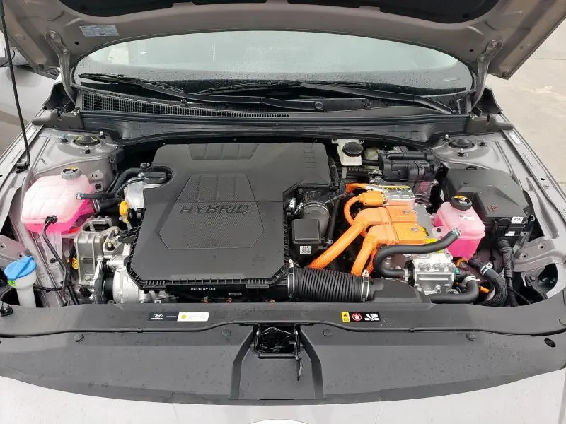2025 HYUNDAI ELANTRA BLUE  
