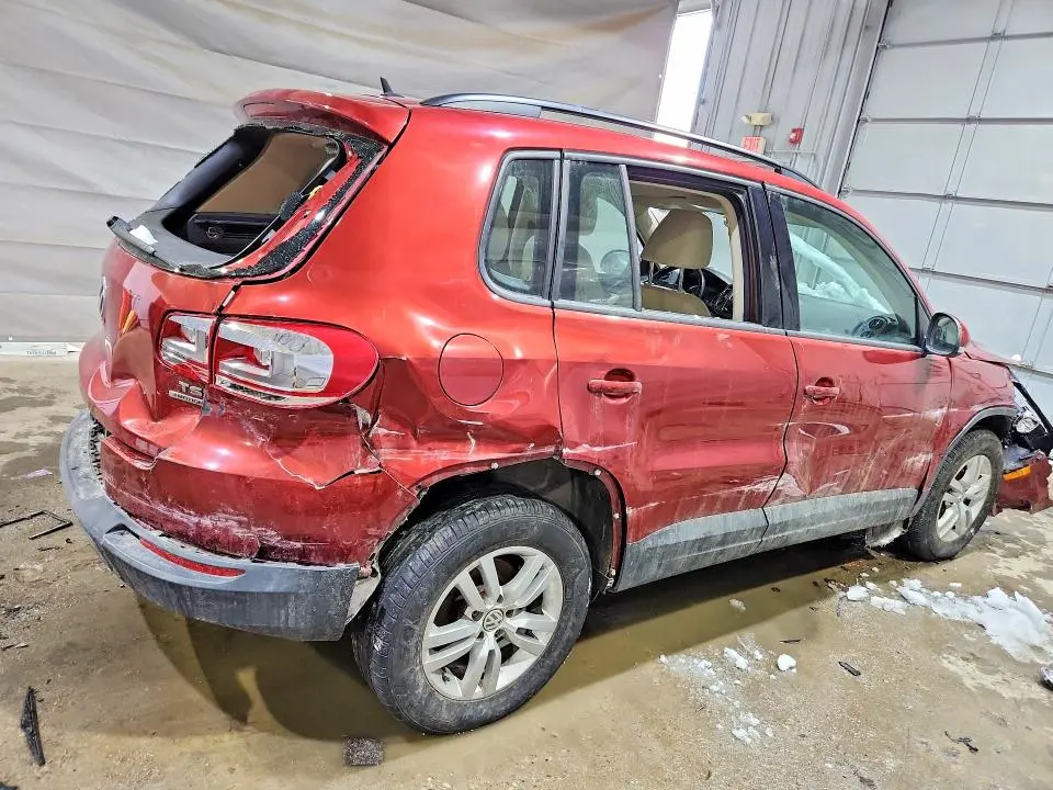 2016 VOLKSWAGEN TIGUAN S  