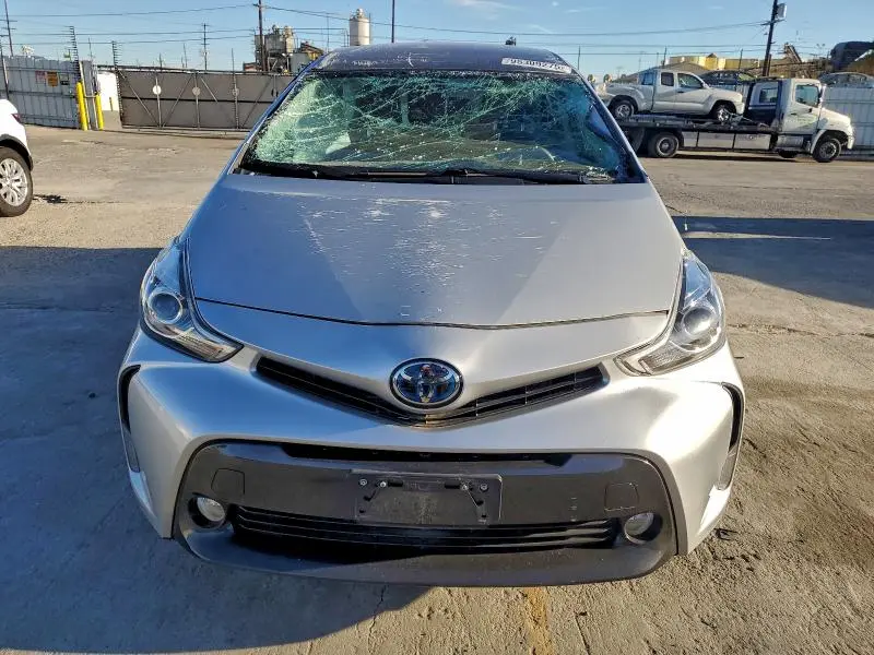 2016 TOYOTA PRIUS V   