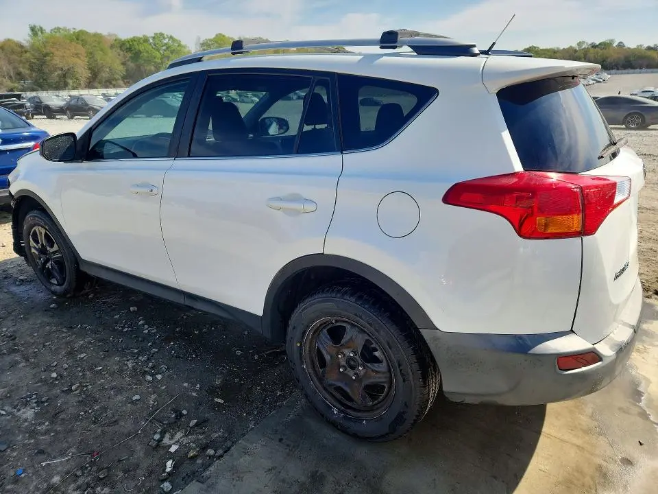 2015 TOYOTA RAV4 LE  