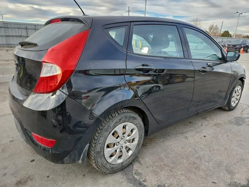 2015 HYUNDAI ACCENT GS  