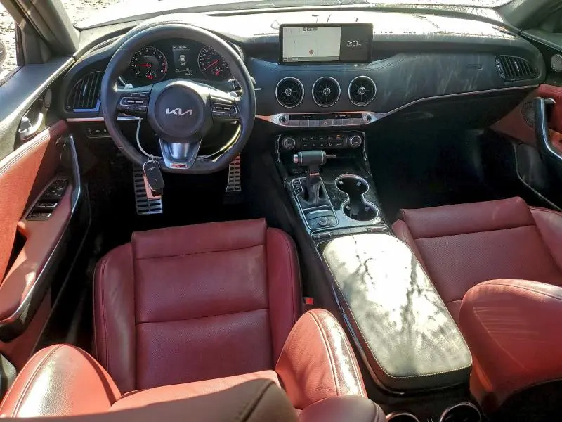 2022 KIA STINGER GT LINE  