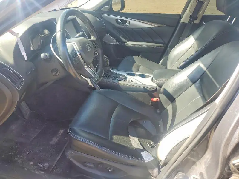 2022 INFINITI Q50 LUXE  