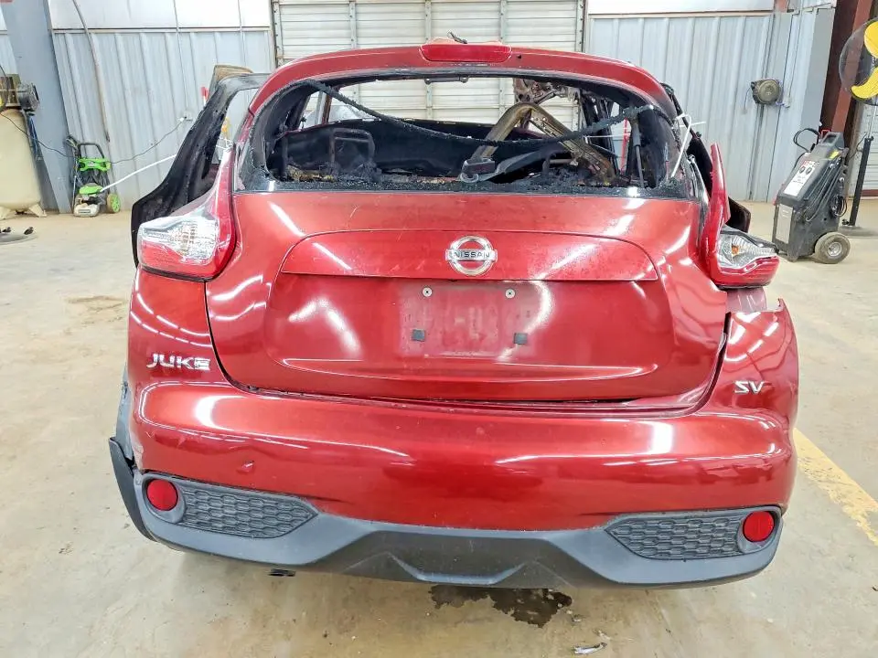 2015 NISSAN JUKE SV  