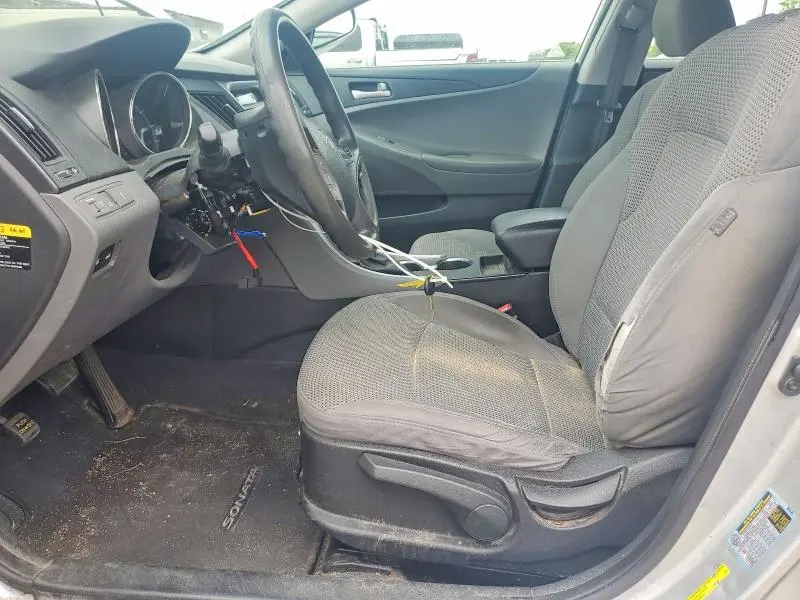 2012 HYUNDAI SONATA GLS  