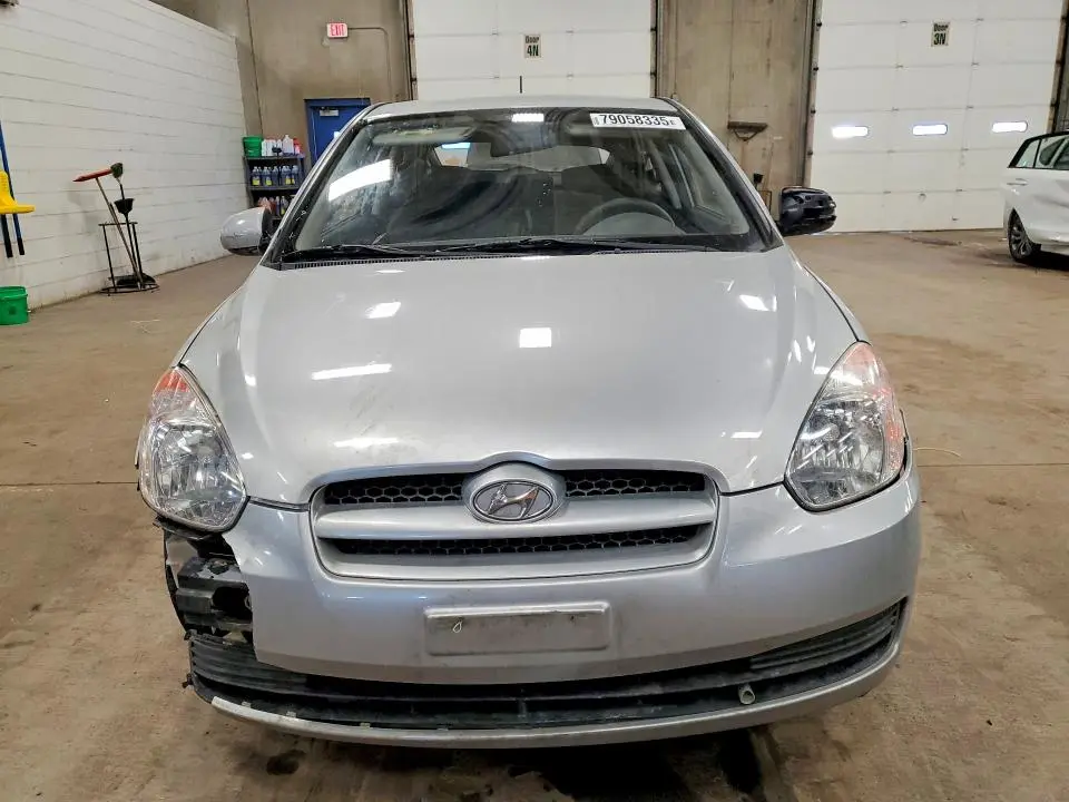 2010 HYUNDAI ACCENT GS  