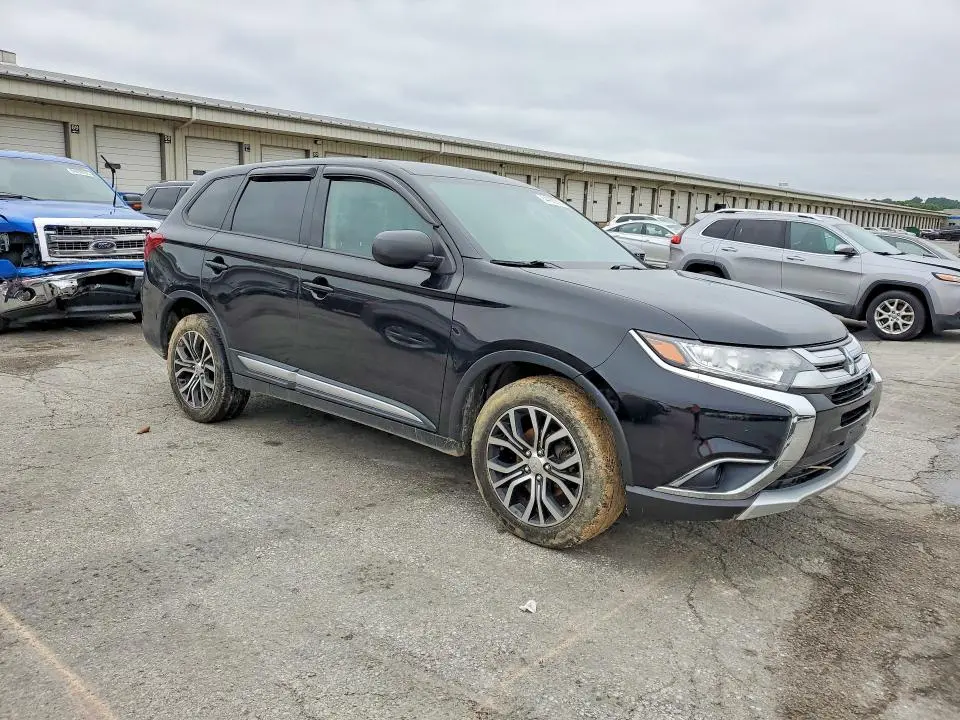 2018 MITSUBISHI OUTLANDER SE  